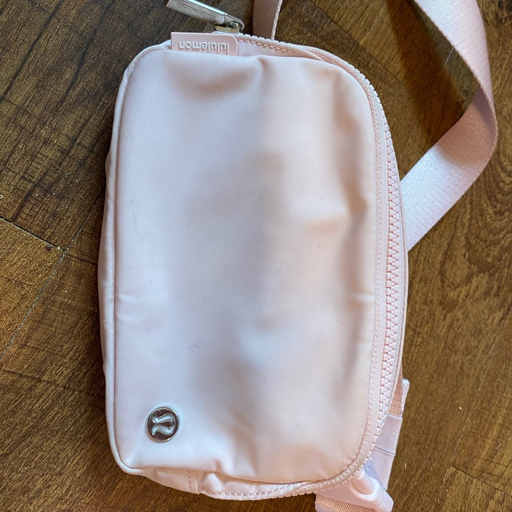 Light pink, Lululemon belt bag lightly used